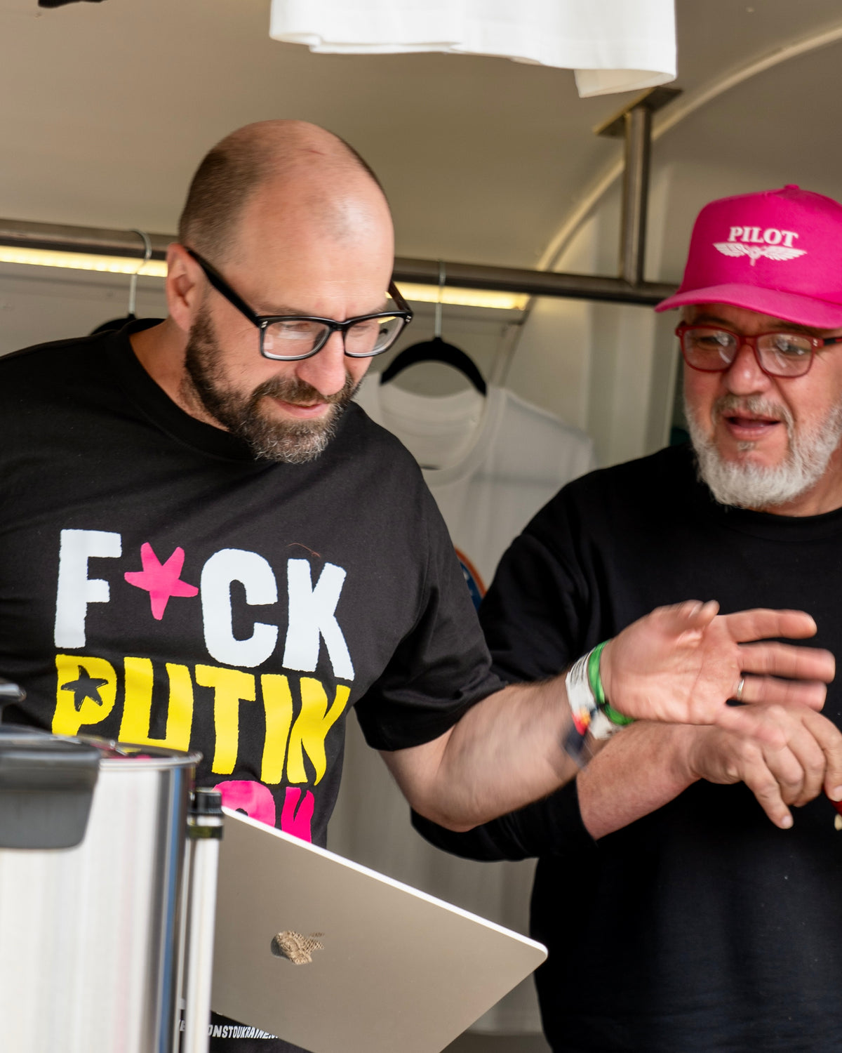 Tričko F*ck jeden i druhej